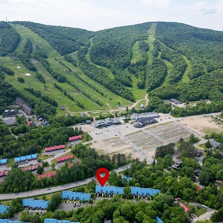 Superbe Condo Face Aux Pentes De Ski Stoneham!!! Exterior photo